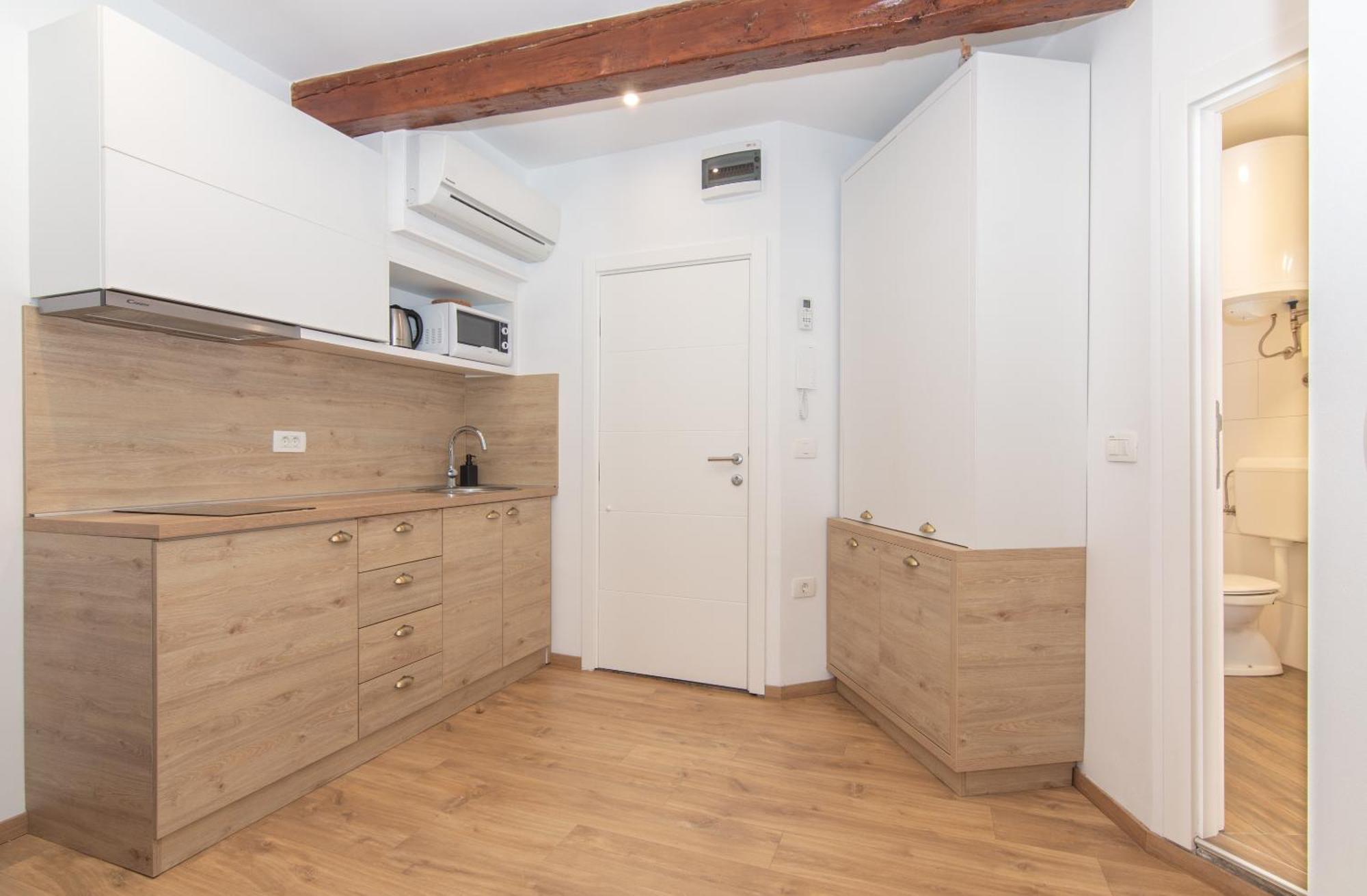 Casa Mia - Apartments & Suites Копер Екстер'єр фото