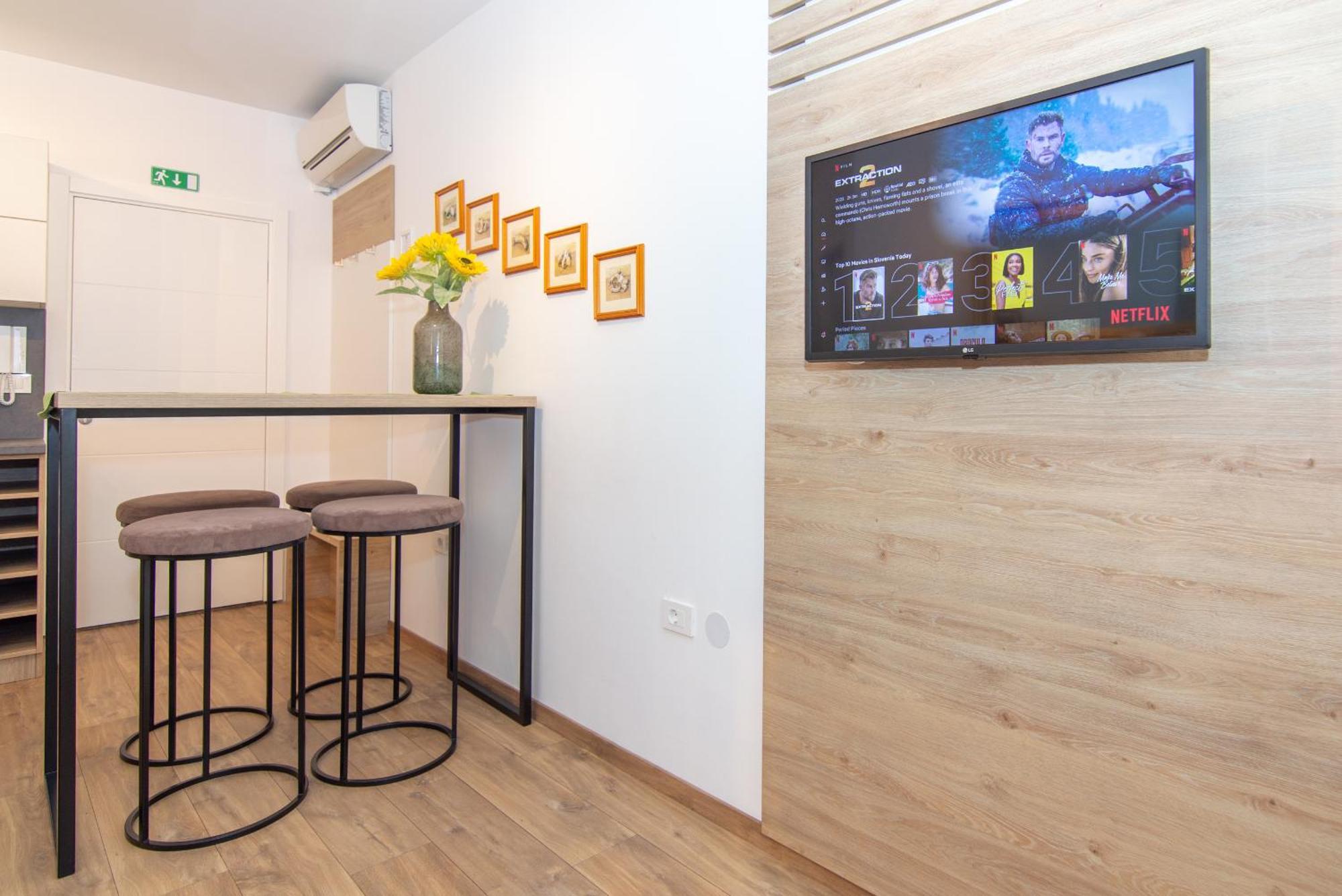 Casa Mia - Apartments & Suites Копер Екстер'єр фото